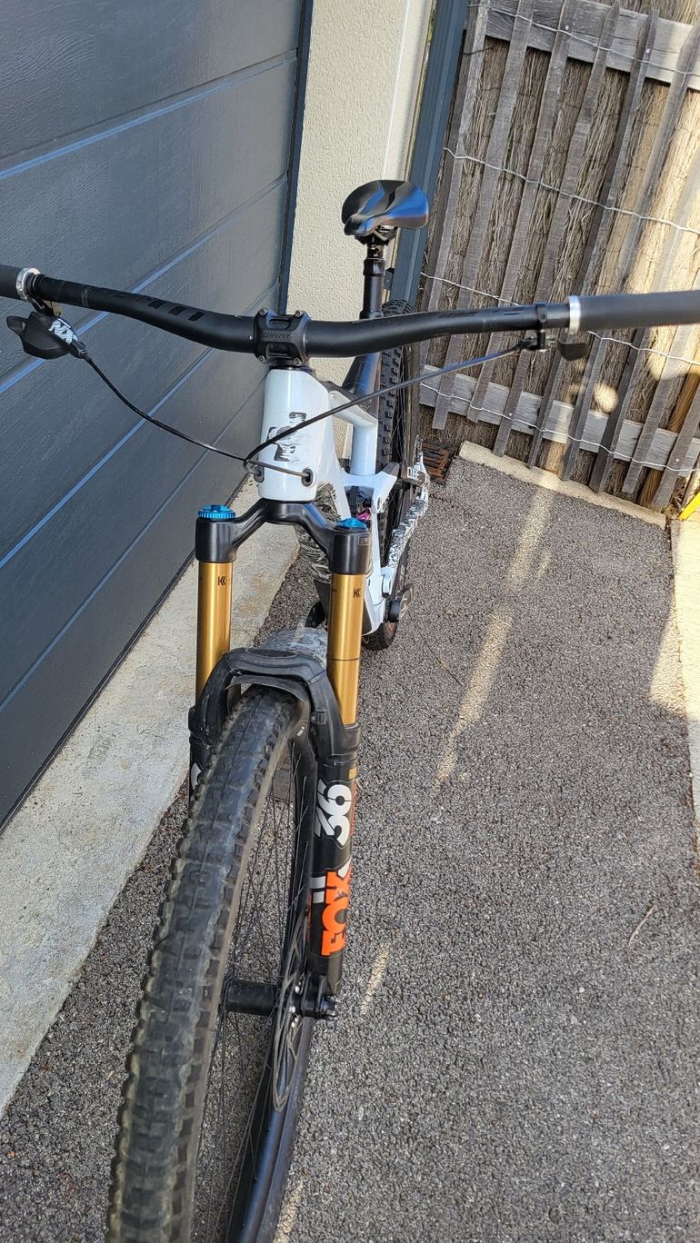 Used CUBE STEREO 150 C:62, RACE 29 2023 2023 Mountainbike — image 6 of 8
