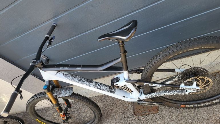 Used CUBE STEREO 150 C:62, RACE 29 2023 2023 Mountainbike — image 3 of 8
