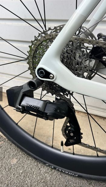 Used Bianchi Oltre Xr3 Rival Etap Axs 2022 Road & Gravel — image 6 of 9