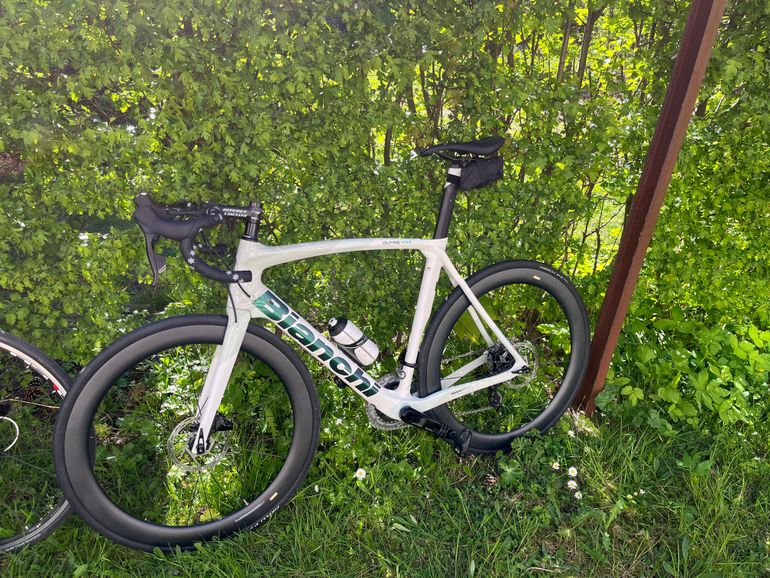 Used Bianchi Oltre Xr3 Rival Etap Axs 2022 Road & Gravel — image 1 of 9