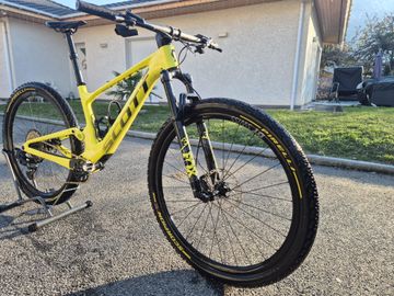 Used Scott Spark RC Comp 2022 2022 Mountainbike, Orange — image 3 of 3