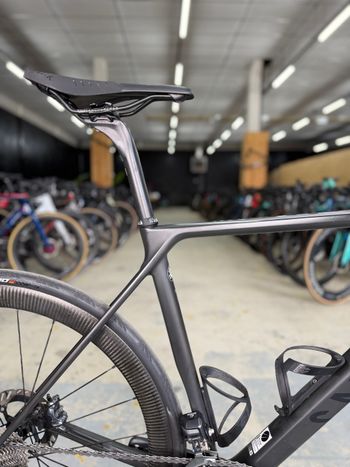 Used Canyon Ultimate CF SL Di2 Carbon 2021 Road & Gravel, Black — image 12 of 23