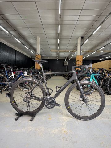 Brugt Canyon Ultimate CF SL Di2 Carbon 2021 Road & Gravel