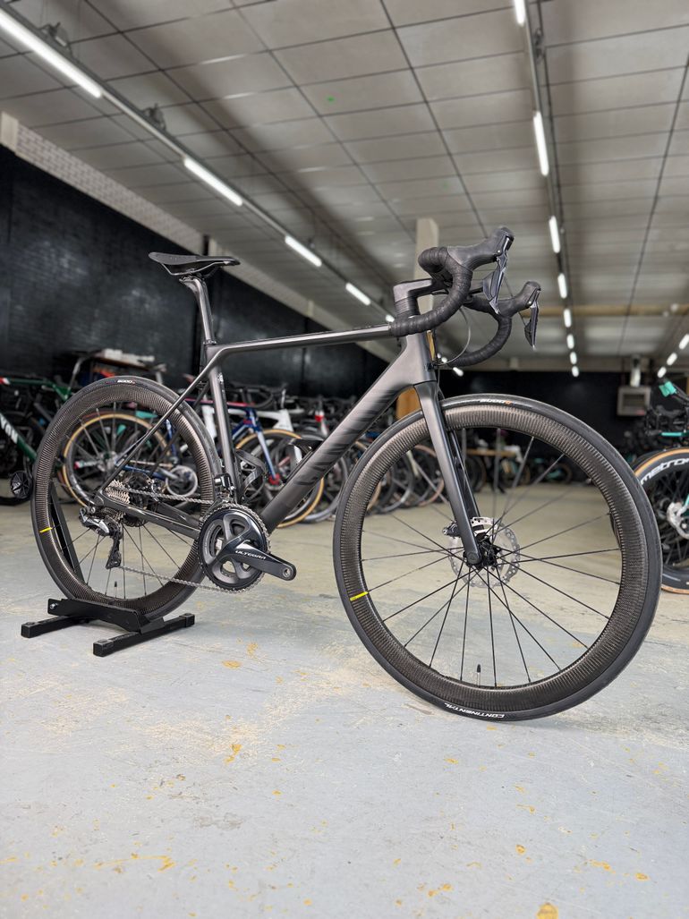 Used Canyon Ultimate CF SL Di2 Carbon 2021 Road & Gravel, Black — image 4 of 23