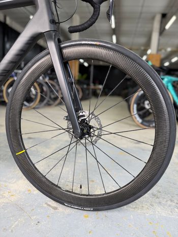 Used Canyon Ultimate CF SL Di2 Carbon 2021 Road & Gravel, Black — image 2 of 23