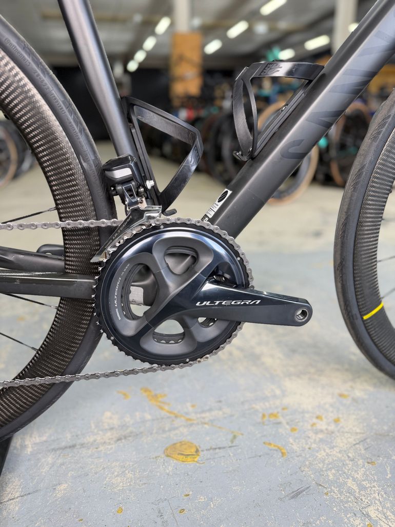 Used Canyon Ultimate CF SL Di2 Carbon 2021 Road & Gravel, Black — image 10 of 23