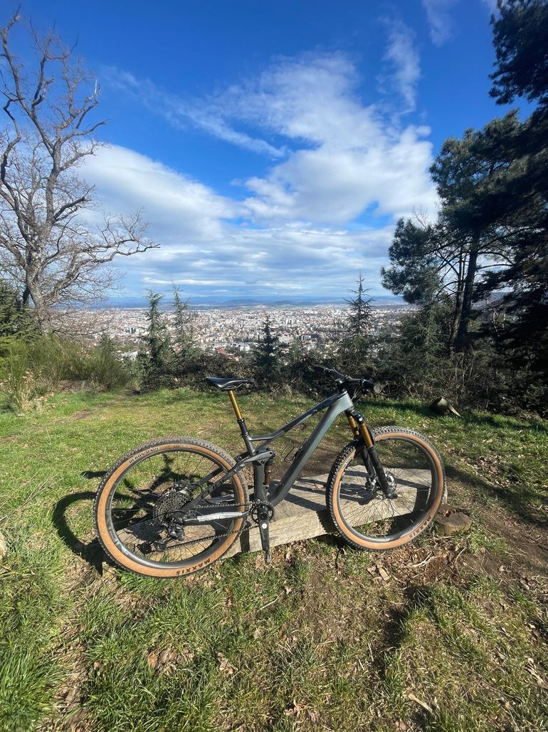 Used CUBE STEREO ONE22 HPC SLT 29 2024 2024 Mountainbike, Light Gray, 29 — image 4 of 5