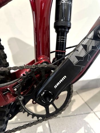 Used Trek Remedy 7 2022 2022 Mountainbike, Red, 27.5 — image 3 of 10