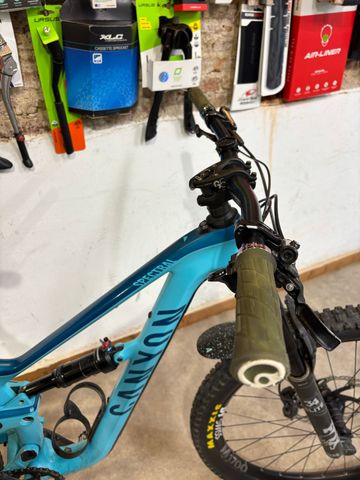 Canyon Spectral Shimano Deore XT 2021 Mountainbike usato, Blu — immagine 6 di 9