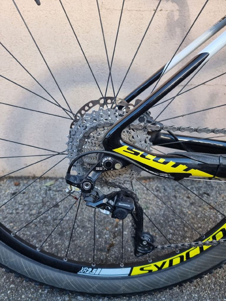 Used Scott Scale Shimano SLX 2017 Mountainbike, White — image 4 of 7