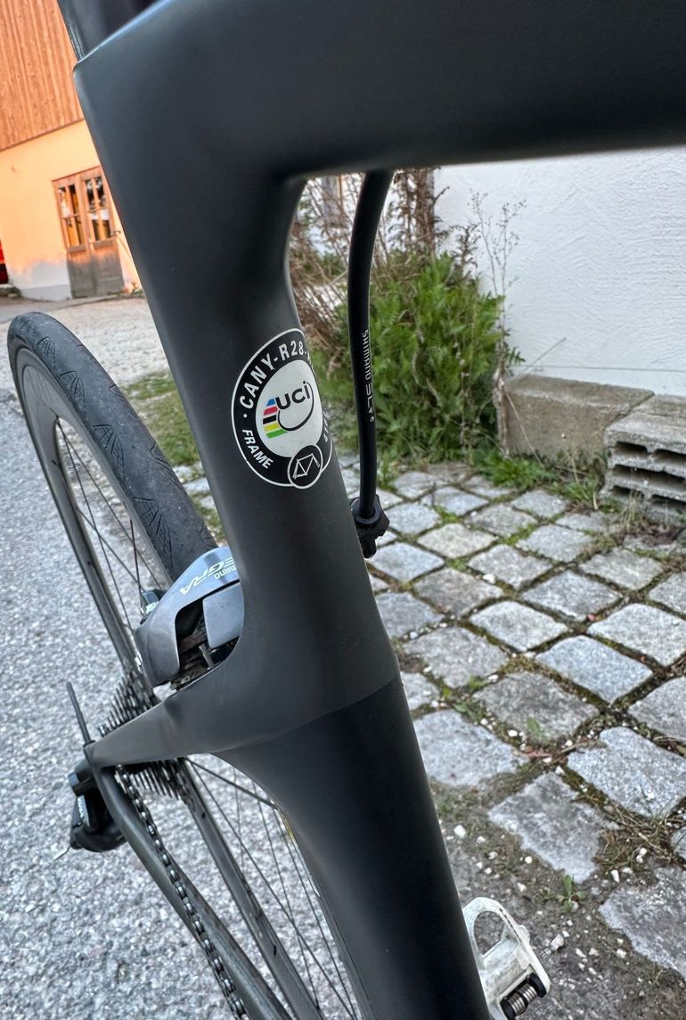 Used Canyon Aeroad Shimano Ultegra 2016 Road & Gravel, Black — image 9 of 16