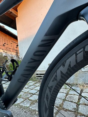 Used Canyon Aeroad Shimano Ultegra 2016 Road & Gravel, Black — image 8 of 16