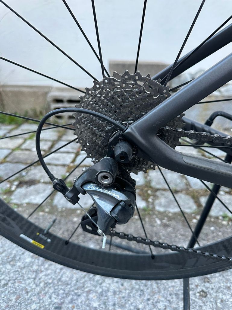 Used Canyon Aeroad Shimano Ultegra 2016 Road & Gravel, Black — image 3 of 16