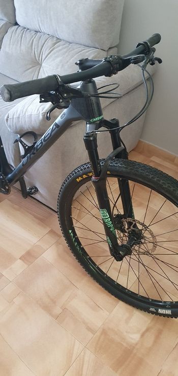 Used Orbea ALMA M30 27.5 2020 2020 Mountainbike, Light Gray — image 2 of 11