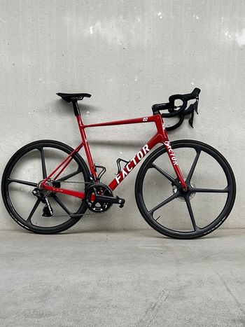 Used Factor O2 VAM - Shimano Ultegra 2025 2025 Racefiets & gravel
