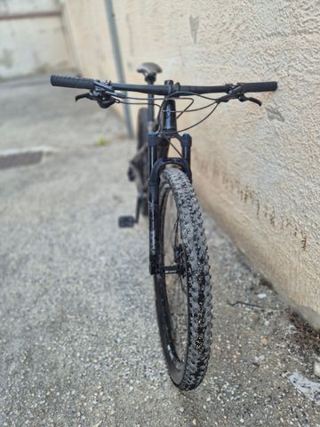 Orbea OIZ M30 2021 2021 Mountainbike usato, Grigio chiaro — immagine 2 di 3
