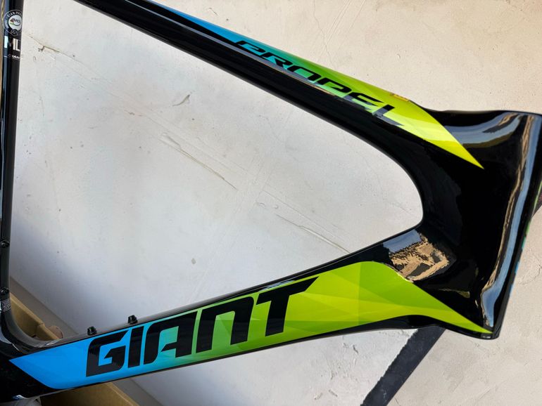 Used Giant Propel Advanced 2 2021 Frameset 2021 Road & Gravel, Green — image 2 of 9
