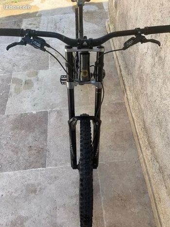 Used Commencal FURIOUS ORIGIN 2019 2019 Mountainbike — image 4 of 5