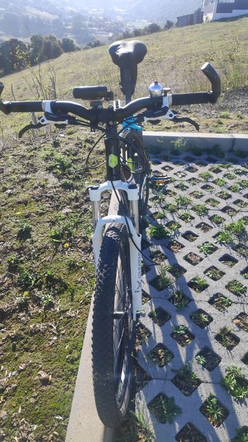 Used Conor 7200 2014 Mountainbike, Black — image 2 of 9