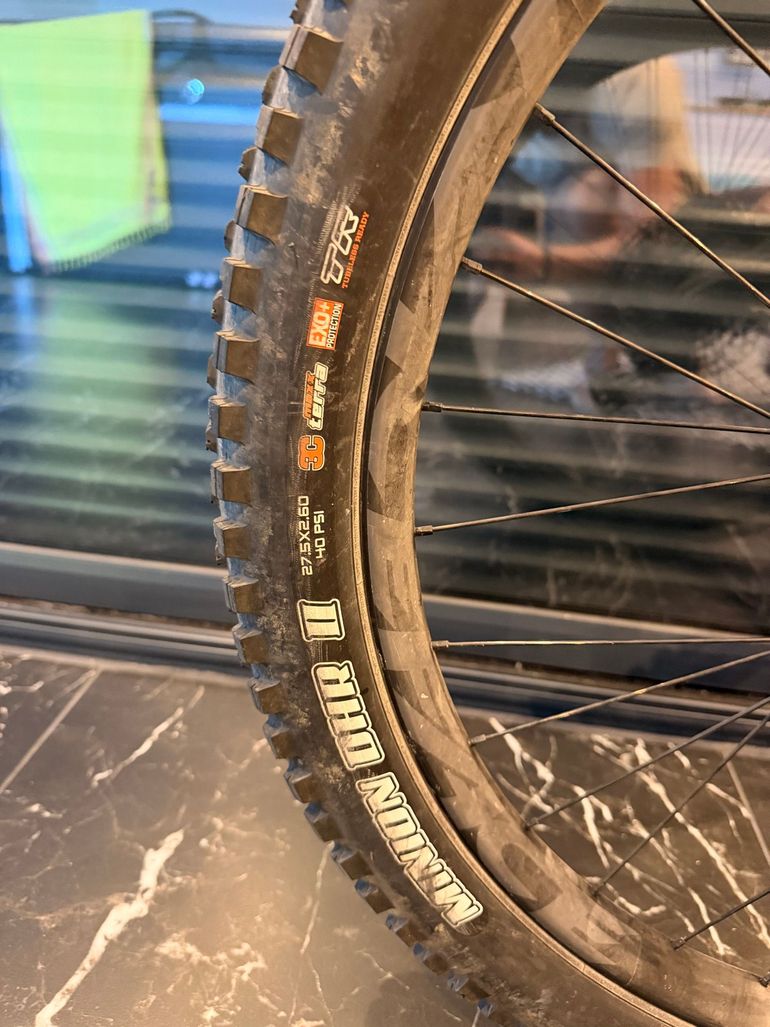 Used Canyon Spectral:on Shimano Deore 2024 Mountainbike, Light Gray — image 7 of 13