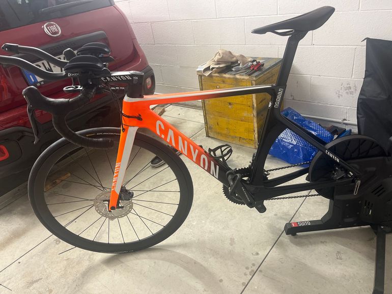 Used Canyon Aeroad CF SLX 8 Disc Di2 2021 2021 Road & Gravel, Orange — image 2 of 6