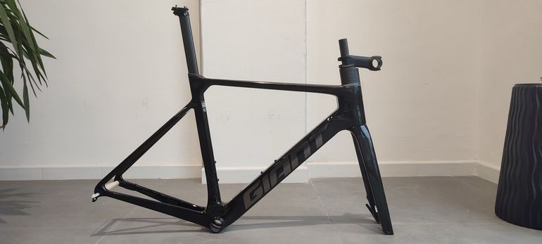 Used Giant Propel Advanced Pro Frameset 2025 Frameset 2025 Road & Gravel, Black — image 1 of 4