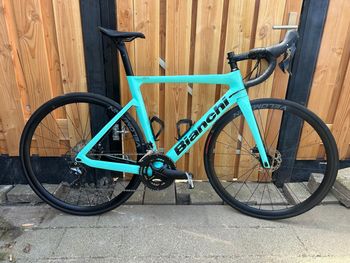 Used Bianchi Aria - 105 2022 2022 Racefiets & gravel