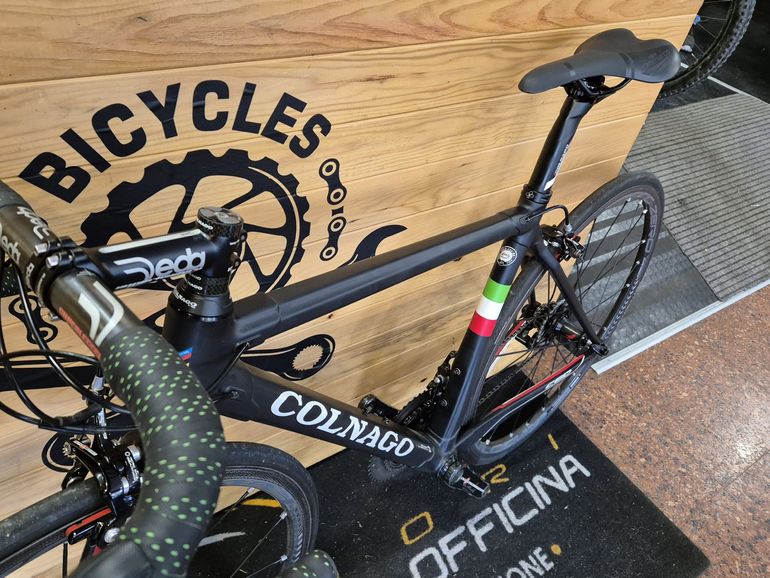Used Colnago C60 Campagnolo Super Record 2020 Road & Gravel, Black — image 8 of 16