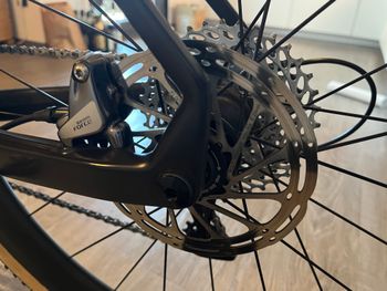 Used Canyon Inflite CF SLX 9.0 Pro Race 2018 2018 Road & Gravel, Black — image 12 of 14