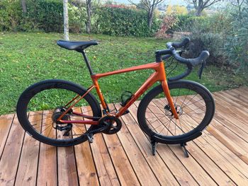 Used Giant Defy, Advanced 2 2022 2022 Road & Gravel