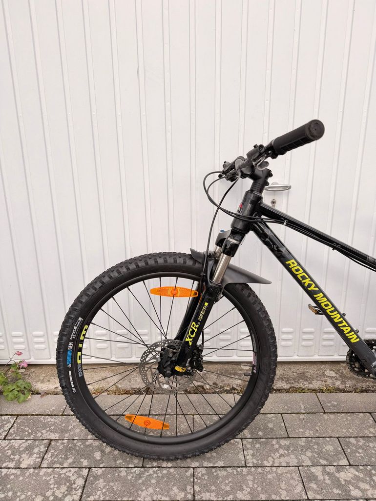 Used Rocky Mountain Vertex Jr 24 2020 2020 Youth — image 2 of 14