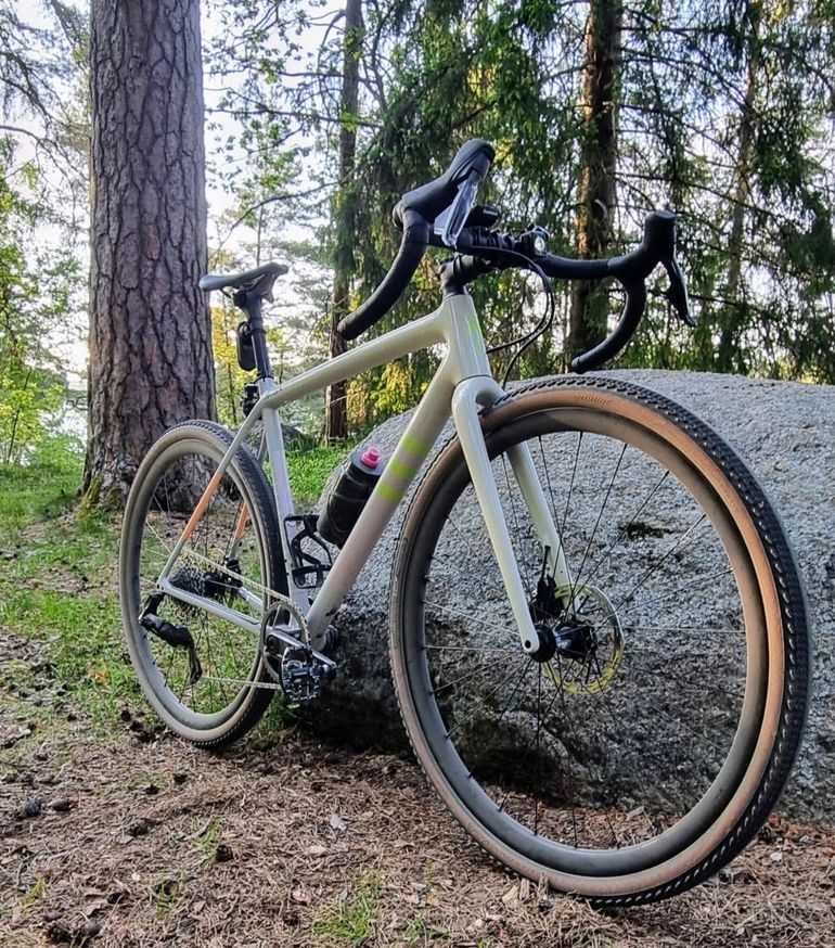 Used Specialized Crux Expert 2022 2022 Road & Gravel, Light Gray — image 1 of 5