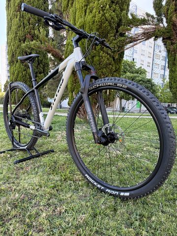 Used Stevens Devil´s Trail 2026 2026 Mountainbike, White, 27.5 — image 2 of 8