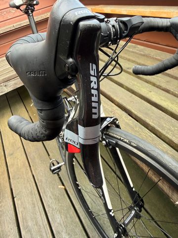 Tweedehands CUBE attain gtc Race 2016 2016 Road & Gravel — afbeelding 11 van 12