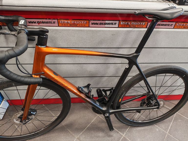 Used Giant TCR Advanced Pro Disc 0 Di2 2024 2024 Road & Gravel, Orange — image 10 of 10