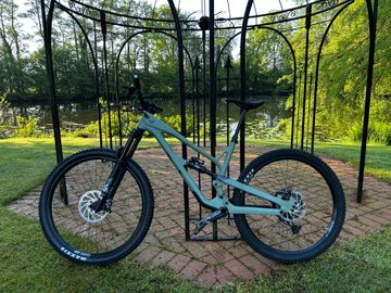 Gebrauchtes YT Industries Jeffsy CORE 3 29 2023 2023 Mountainbike, Grün, 29 — Bild 1 von 4