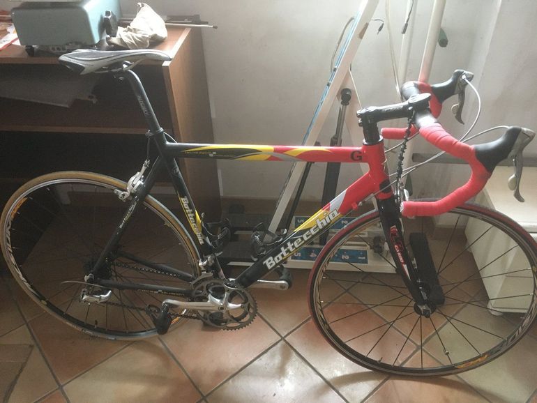 Used Bottecchia Tecnological Innovation 2009 Road & Gravel, Red — image 1 of 4