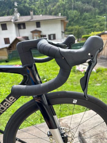 Used Cannondale SuperSix EVO Shimano 105 2025 Road & Gravel, Black — image 4 of 8