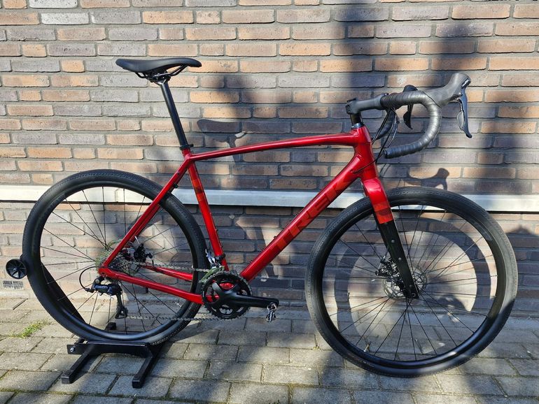 Used Trek Checkpoint ALR 3 2025 2025 Road & Gravel — image 1 of 14