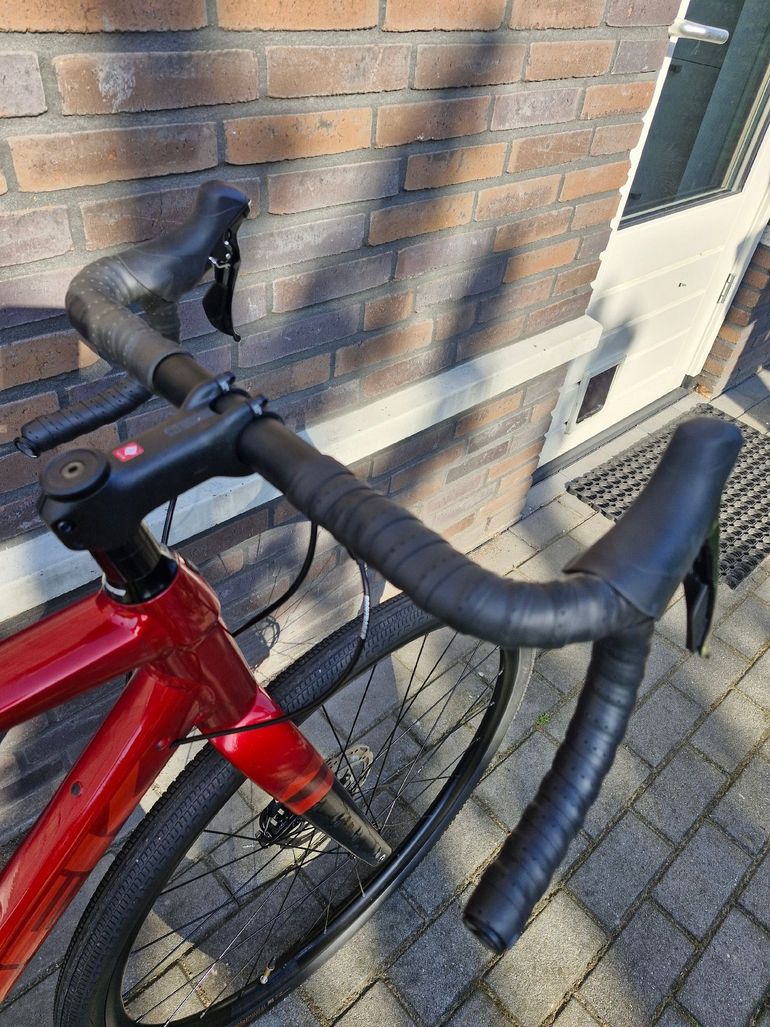 Used Trek Checkpoint ALR 3 2025 2025 Road & Gravel — image 8 of 14