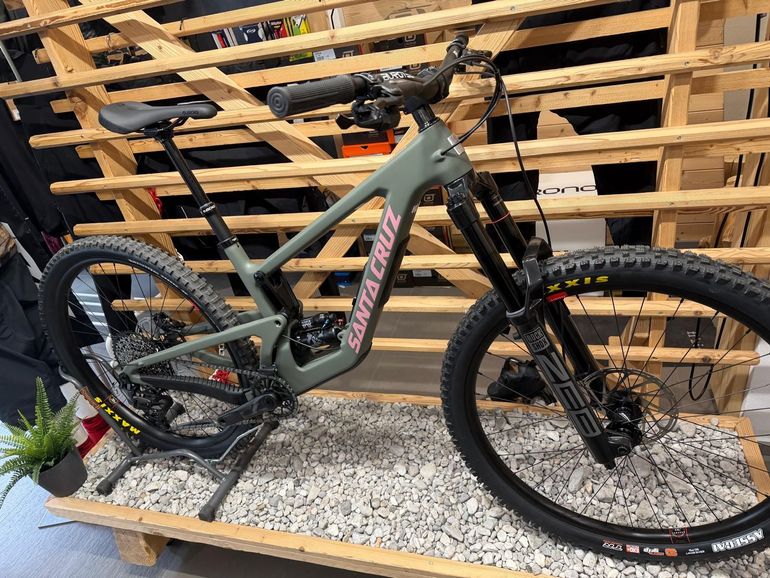 Used Santa Cruz Megatower 70 2026 2026 Mountainbike, Green, 29 — image 9 of 9