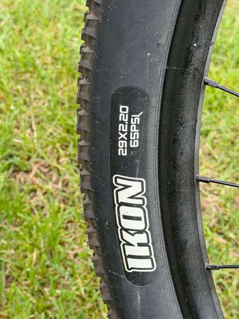 Used Trek Marlin 6 Gen 2 2023 2023 Mountainbike, Red, 29 — image 6 of 14