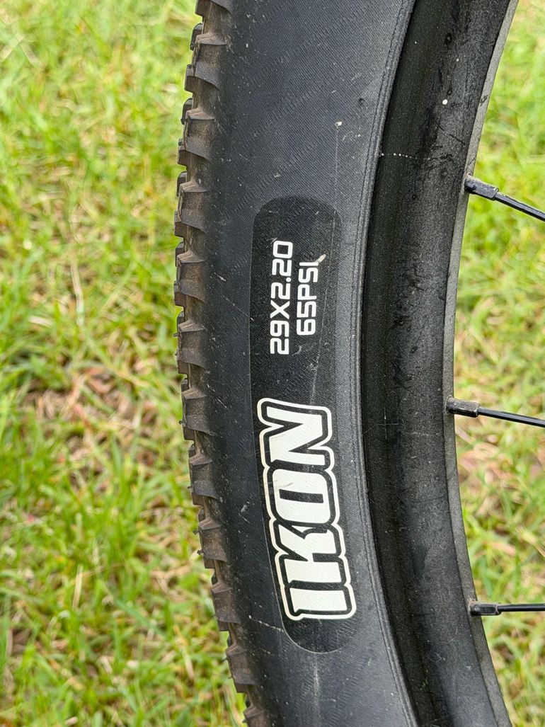 Used Trek Marlin 6 Gen 2 2023 2023 Mountainbike, Red, 29 — image 6 of 14