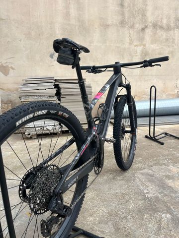 Tweedehands Scott Spark RC Team 2025 2025 Mountainbike — afbeelding 1 van 6