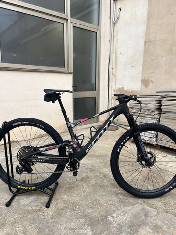 Tweedehands Scott Spark RC Team 2025 2025 Mountainbike — afbeelding 5 van 6
