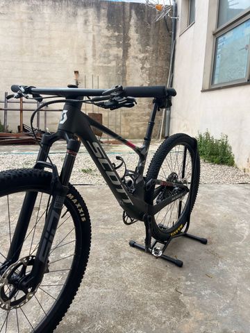 Tweedehands Scott Spark RC Team 2025 2025 Mountainbike — afbeelding 2 van 6