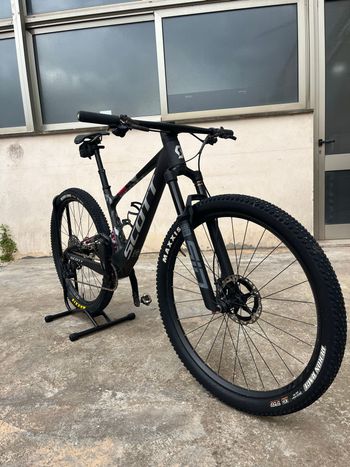 Used Scott Spark RC Team 2025 2025 Mountainbike, Black, 29 — image 6 of 6