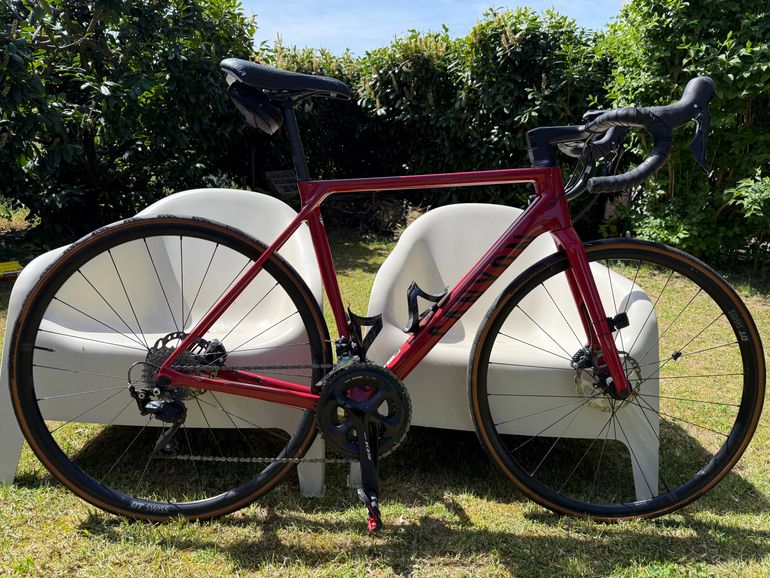 Used Canyon Ultimate CF SL 7 Disc 2023 2023 Road & Gravel, Red — image 1 of 13