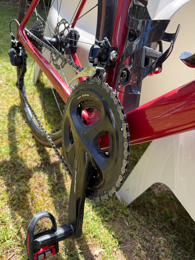 Used Canyon Ultimate CF SL 7 Disc 2023 2023 Road & Gravel, Red — image 5 of 13