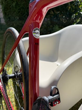 Used Canyon Ultimate CF SL 7 Disc 2023 2023 Road & Gravel, Red — image 6 of 13
